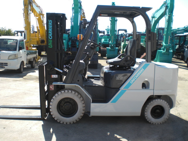 FHD25T15 00437 03.JPG